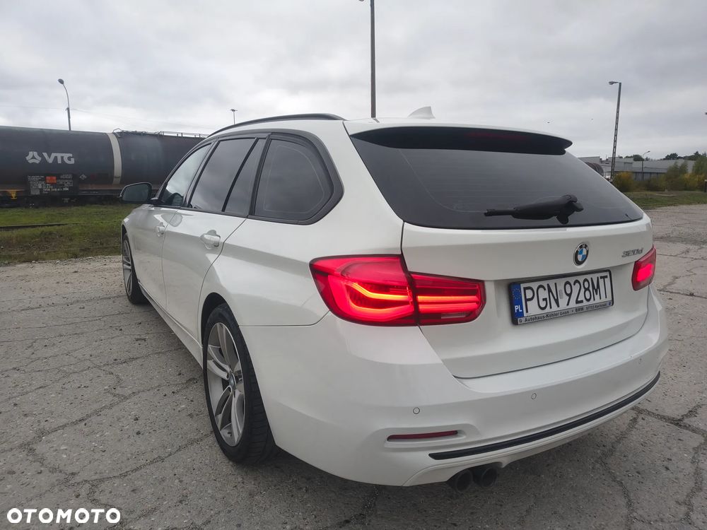 BMW Seria 3 320d Touring Sport Line - 10