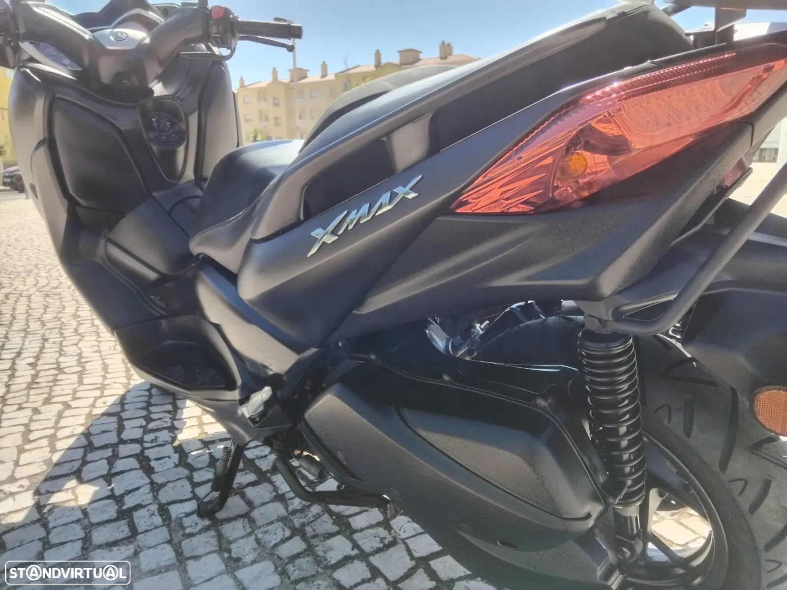 Yamaha X-Max - 6