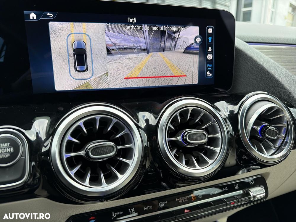 Mercedes-Benz GLA - 16