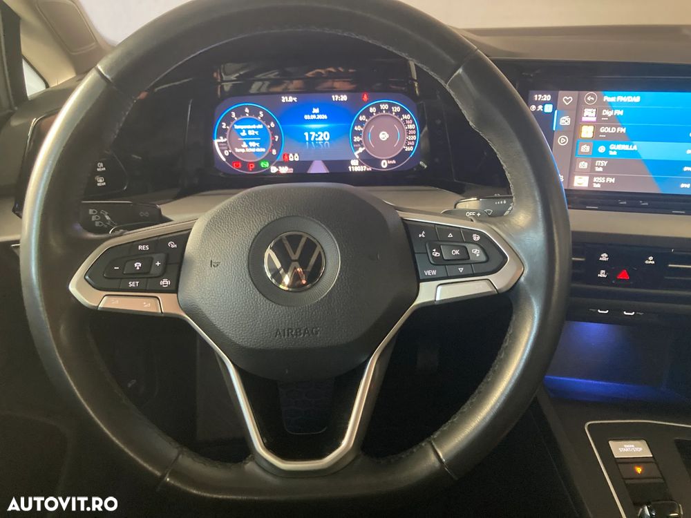 Volkswagen Golf 1.5 eTSI ACT DSG MHEV Life - 32