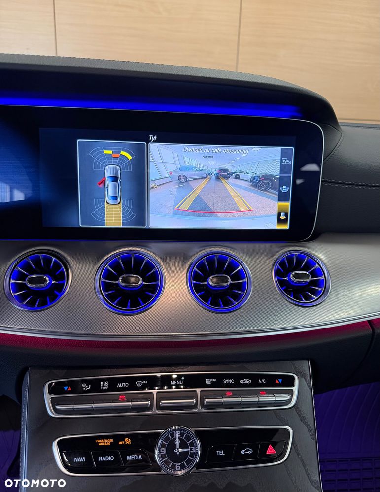 Mercedes-Benz Klasa E 200 4-Matic 9G-TRONIC - 18