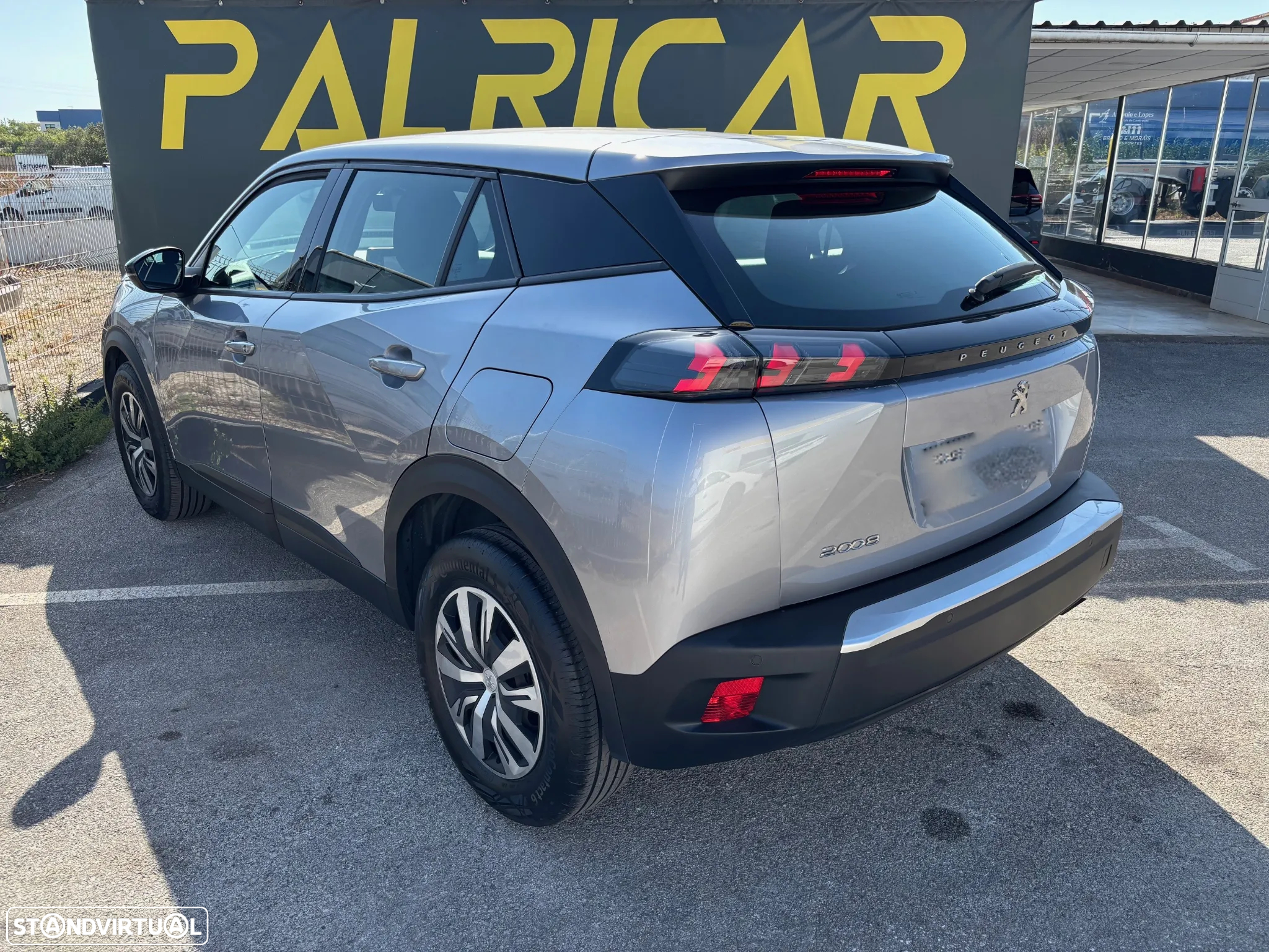 Peugeot 2008 1.2 PureTech Active Pack - 8