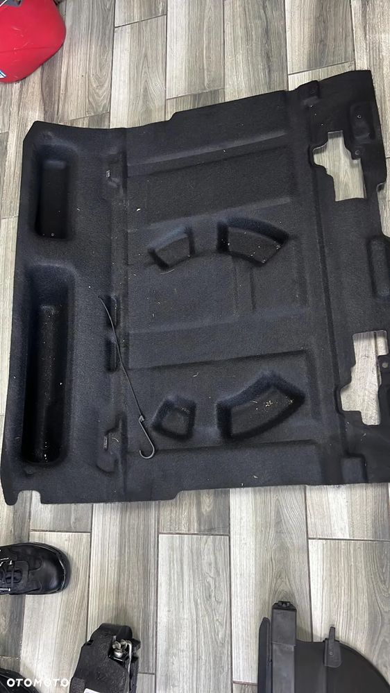 podłoga bagażnika Renault Megane III - 1