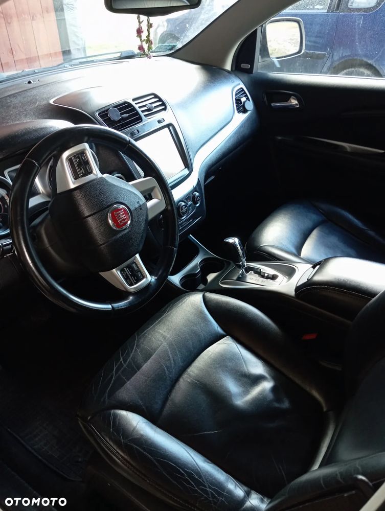 Fiat Freemont 2.0 Multijet Lounge AWD - 4