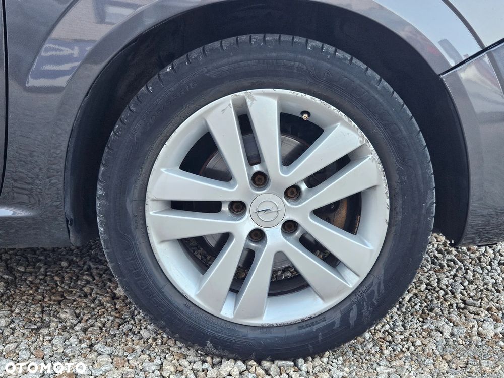 Opel Zafira - 34