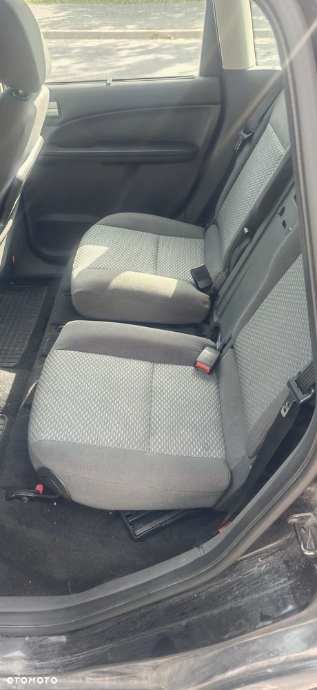 Ford Focus C-Max 1.6 TDCi Ambiente - 25