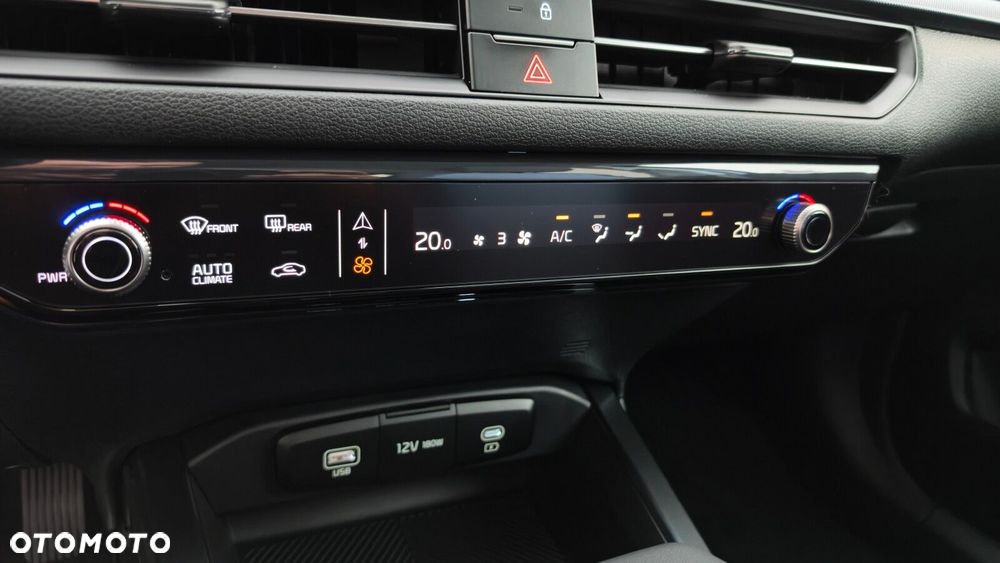 Kia XCeed - 26