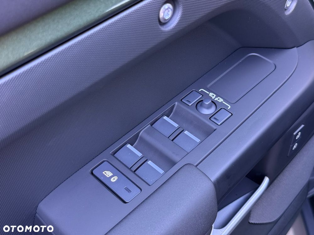 Land Rover Defender 110 D250 S - 18