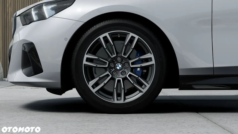 BMW Seria 5 - 13