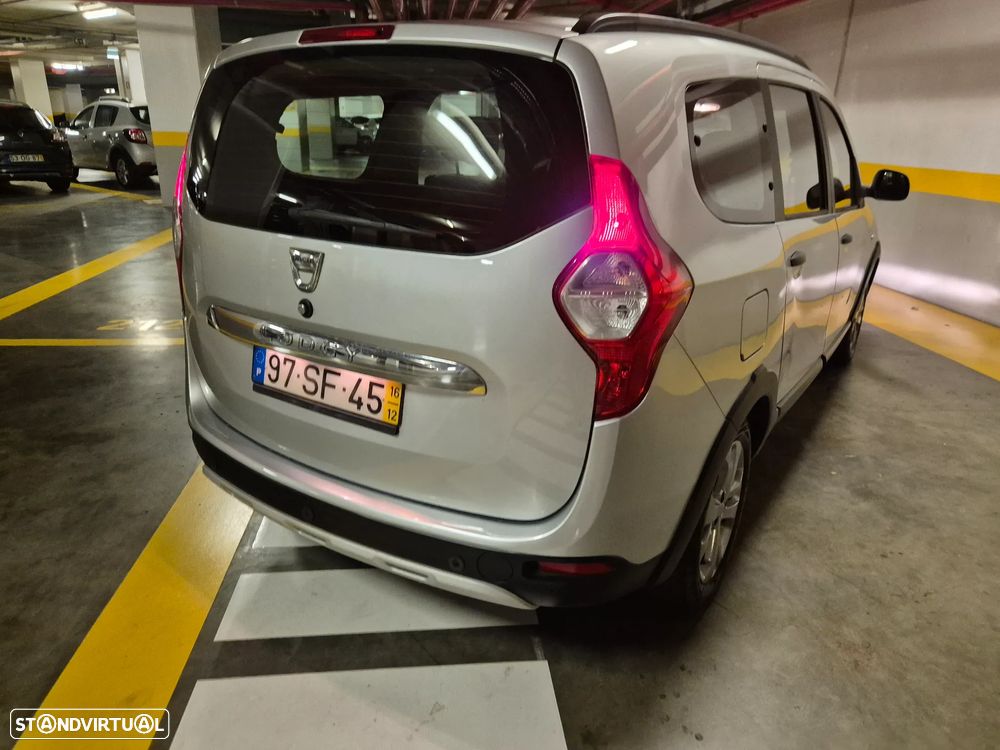 Dacia Lodgy 1.5 dCi Stepway 7L - 12