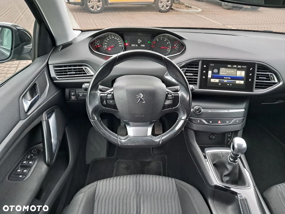 Peugeot 308 - 11