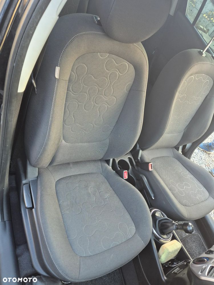 Hyundai i20 1.2 UEFA EURO 2012 Edition - 20