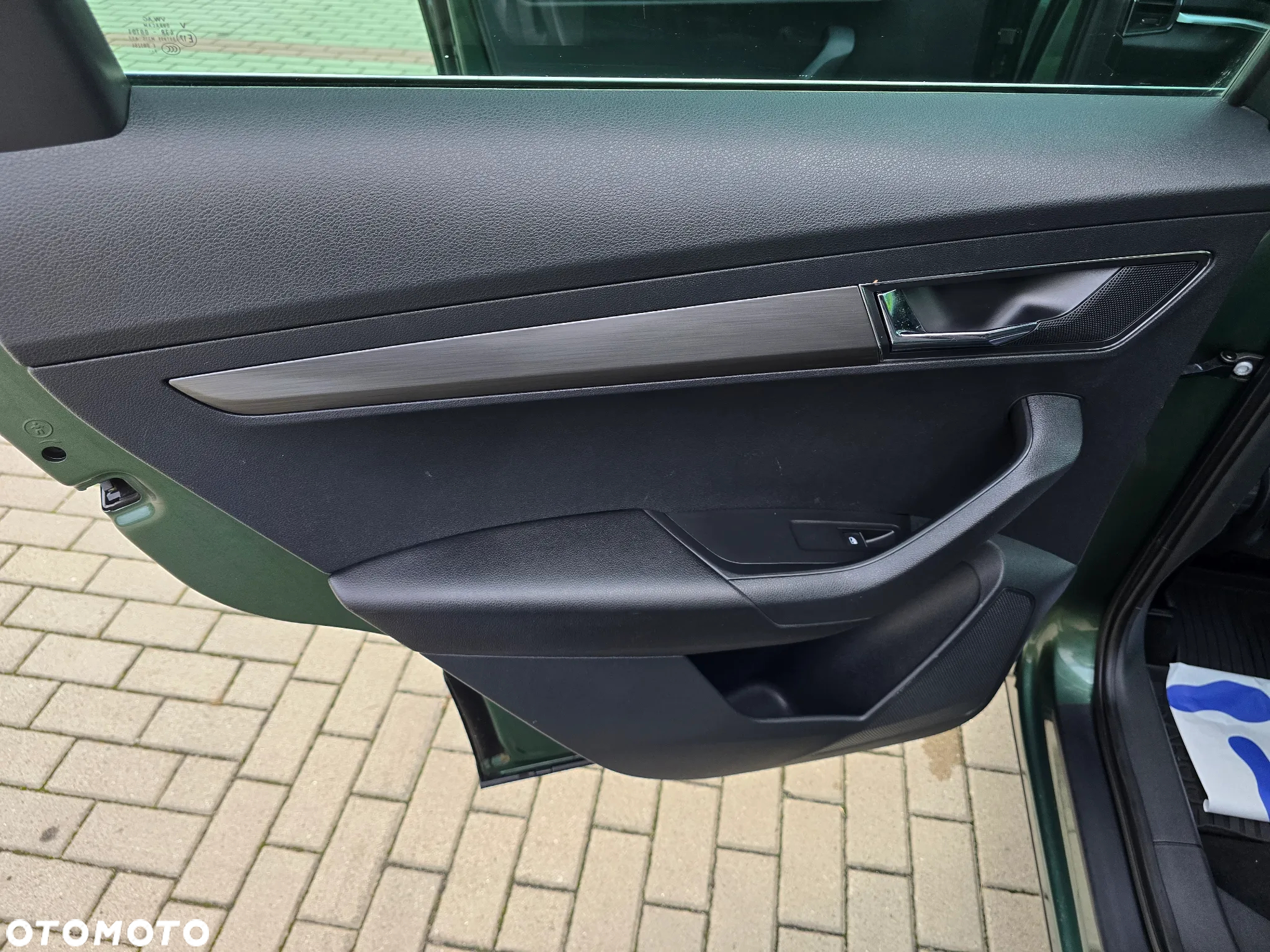 Skoda Karoq 1.5 TSI ACT 4x2 Ambition DSG - 23