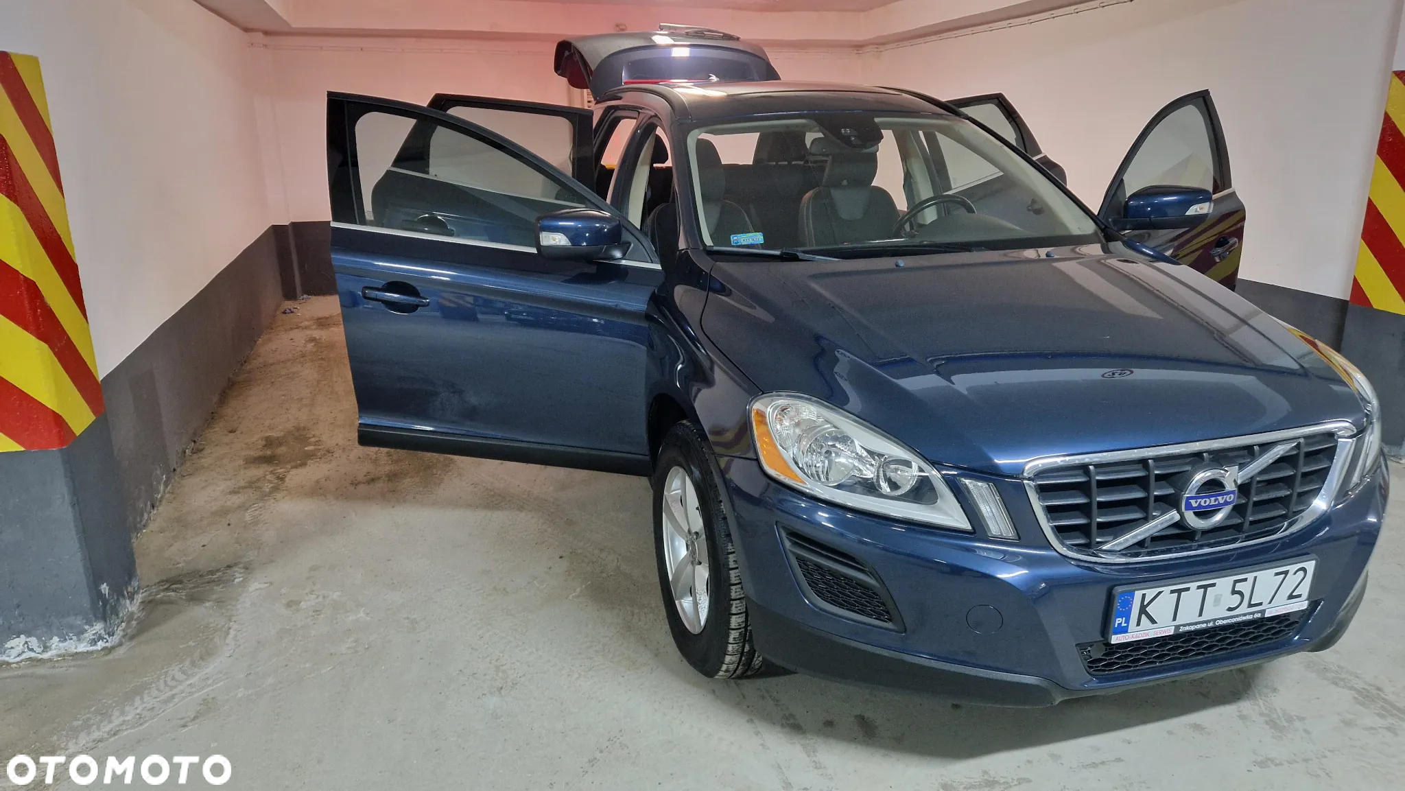 Volvo XC 60 D3 Momentum - 3