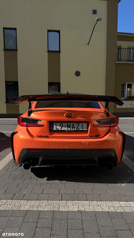 Lexus RC F Carbon - 12