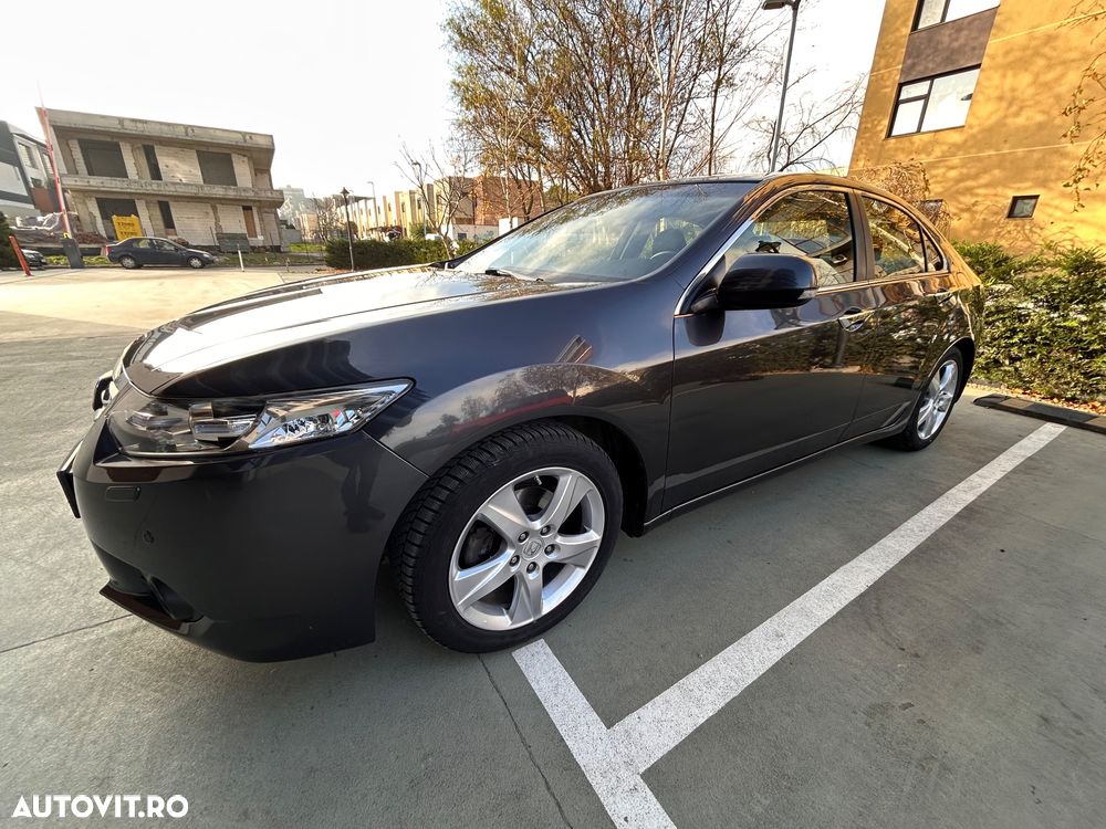 Honda Accord 2.0i MT Lifestile - 6