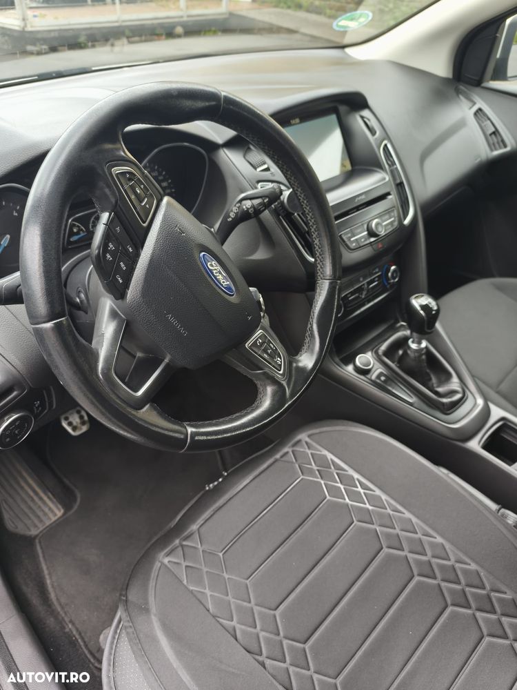 Ford Focus - 5