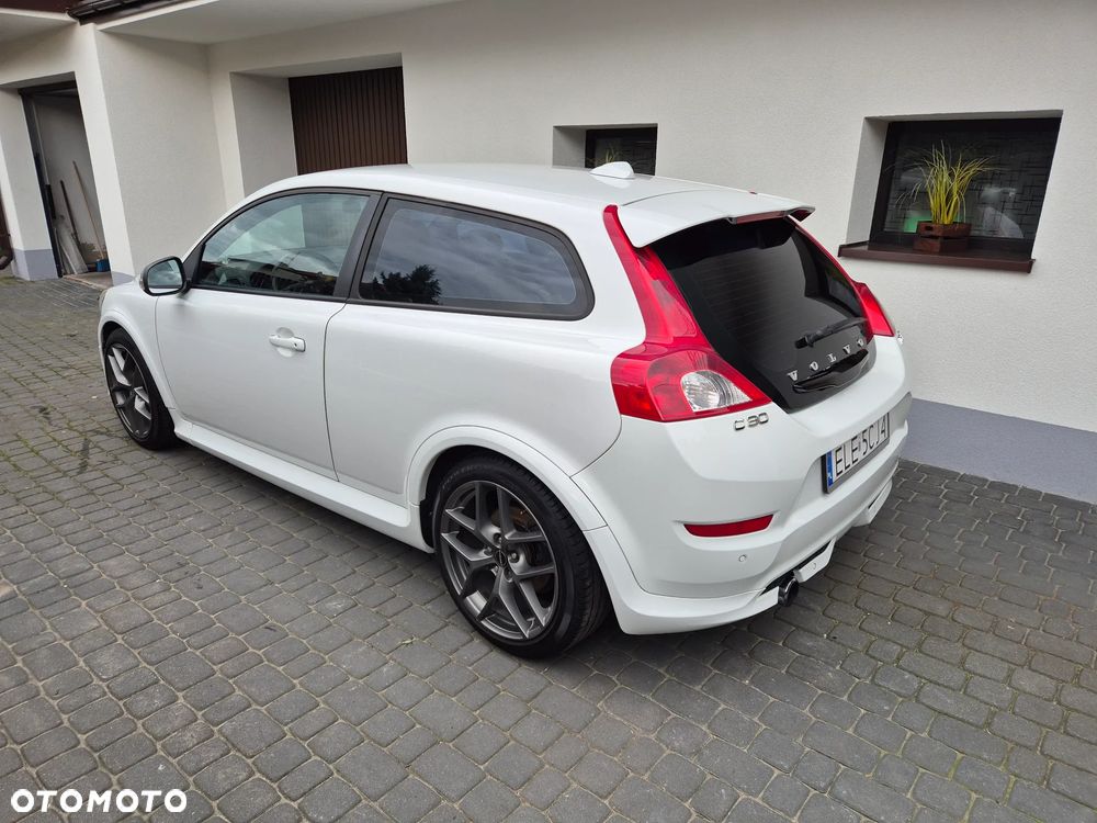 Volvo C30 D2 R-Design - 16