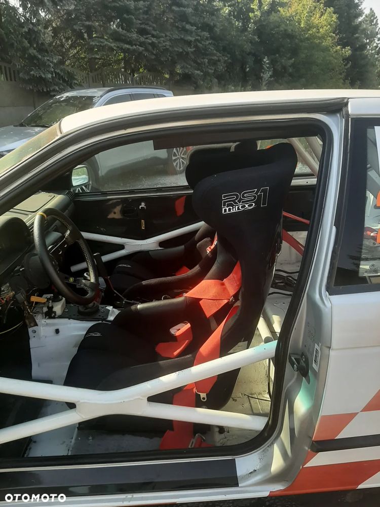 BMW Seria 3 318ti - 3