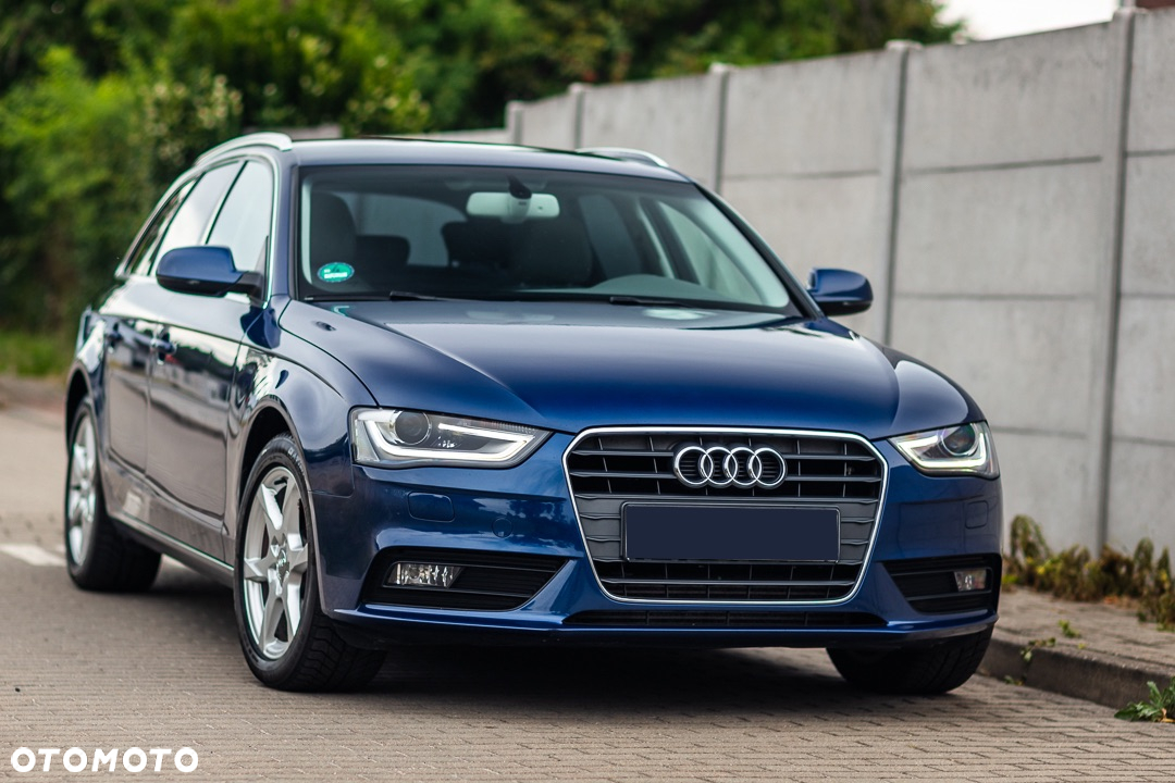 Audi A4 Avant 2.0 TDI DPF Ambiente - 9