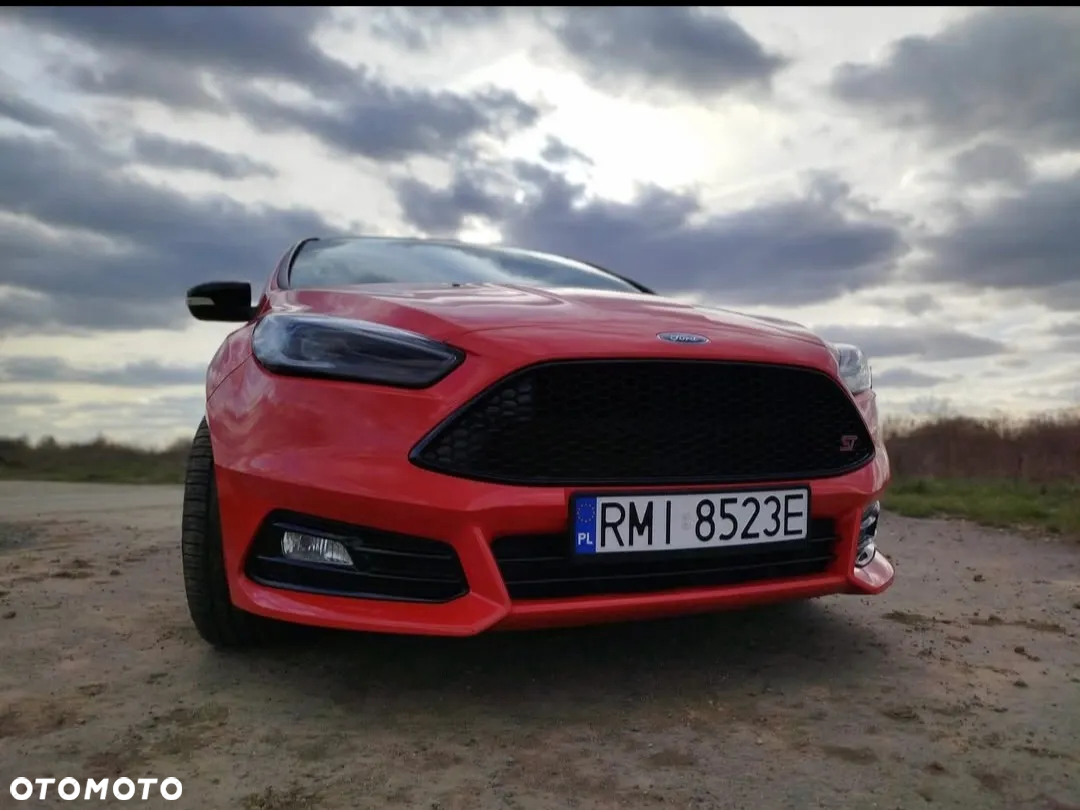 Ford Focus 2.0 EcoBoost ST - 2