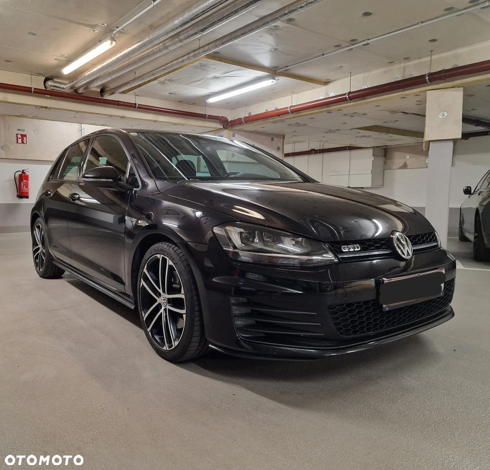 Volkswagen Golf 2.0 TDI BMT GTD - 1