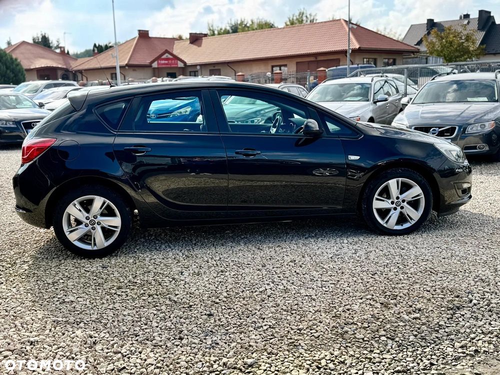 Opel Astra IV 1.4 T Cosmo - 4
