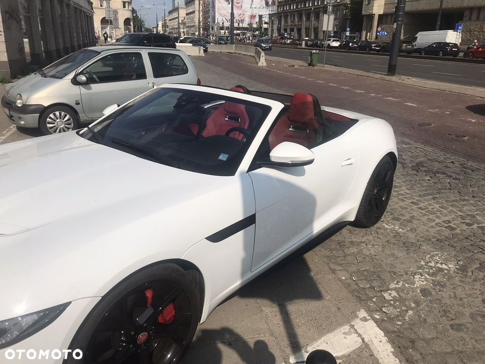 Jaguar F-Type 2.0 Turbo R-Dynamic - 11