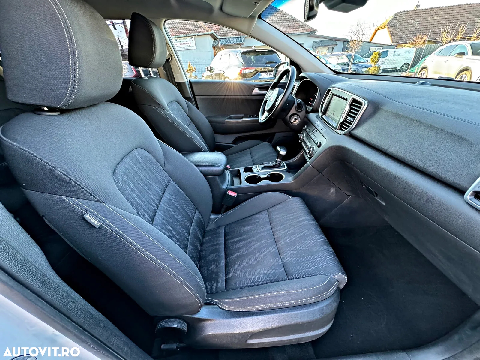 Kia Sportage 1.7 CRDI 2WD ISG Aut. Spirit - 9