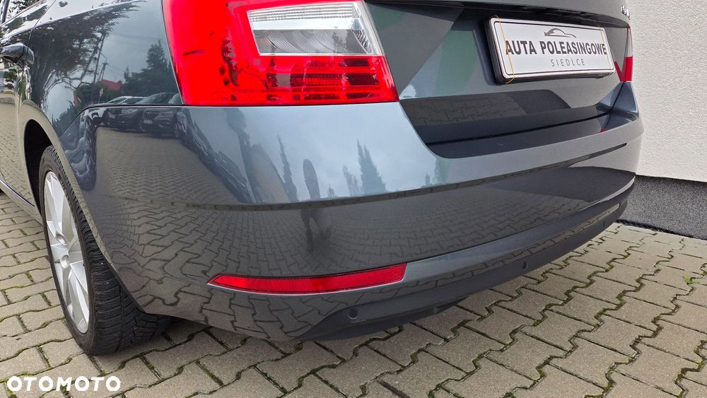 Skoda Octavia 1.5 TSI ACT Style DSG - 7