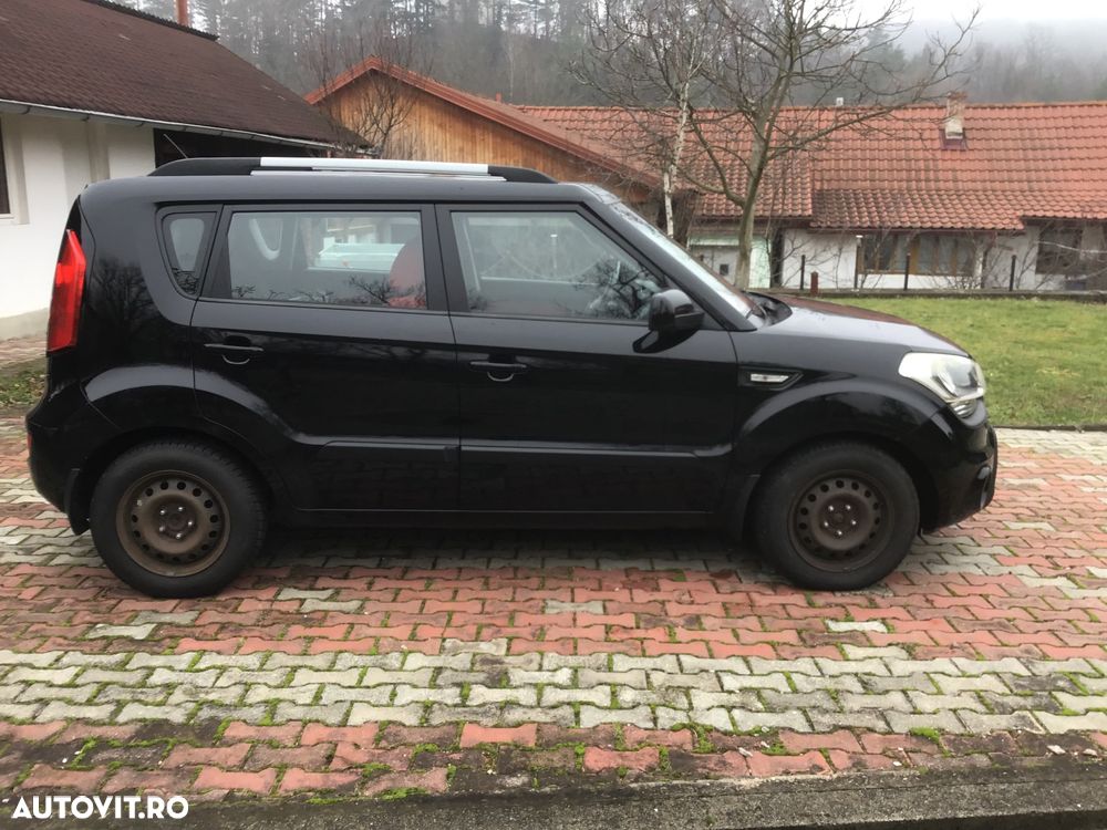 Kia Soul 1.6 CRDi Black Collection - 8