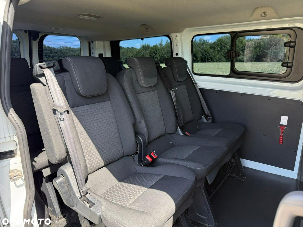 Ford Transit Custom - 13