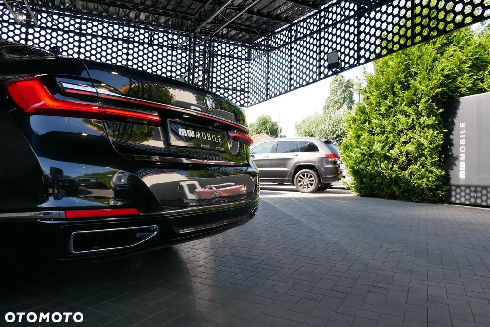 BMW Seria 7 750Li xDrive - 35