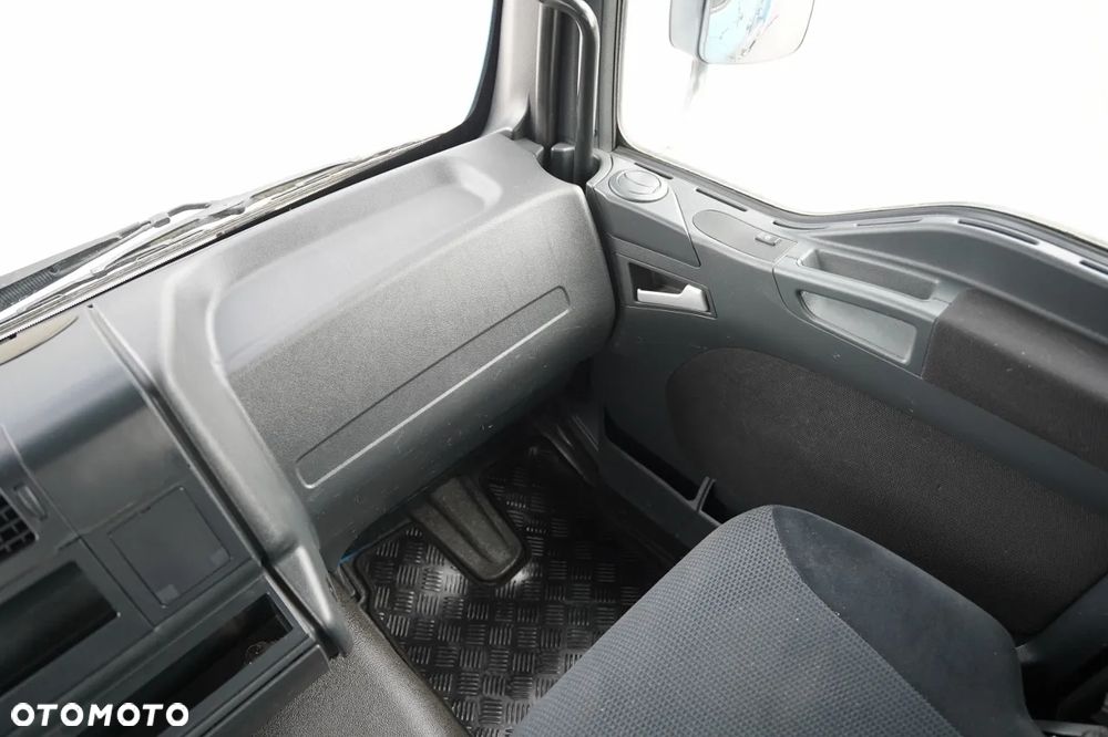 MAN TGM 18.290 / 4X2 / DO PRZEWOZU SZKŁA / HDS HIAB 122 E-2 / PLATFORMA  / UDŹWIG : 4 800 KG / STEROWANIE RADIOWE / EURO 5 - 32