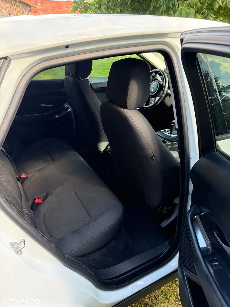 Jaguar E-Pace 2.0 i4D AWD - 11
