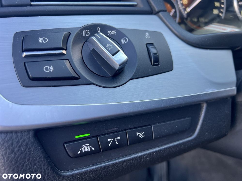 BMW Seria 5 530d - 12