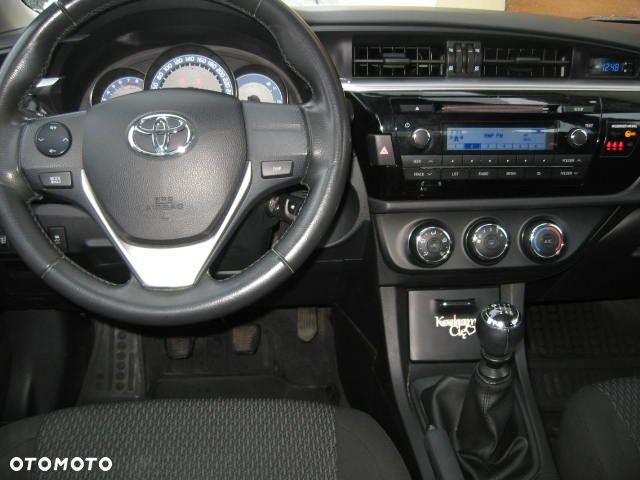 Toyota Corolla 1.6 Active EU6 - 9