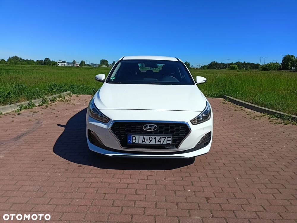 Hyundai i30 1.4 Trend - 11