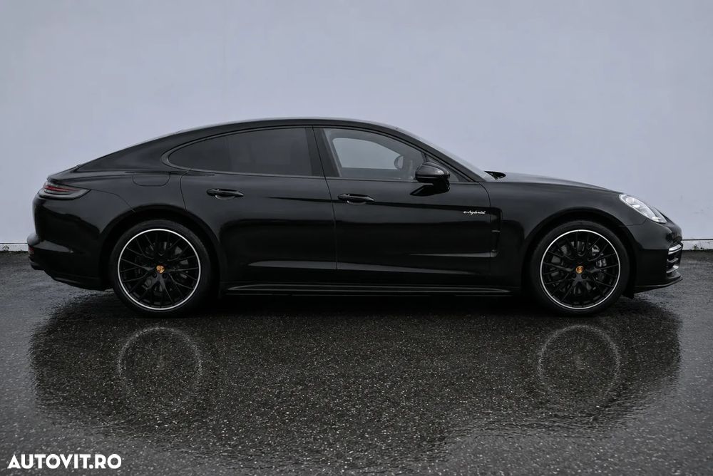 Porsche Panamera 4 E-Hybrid - 7