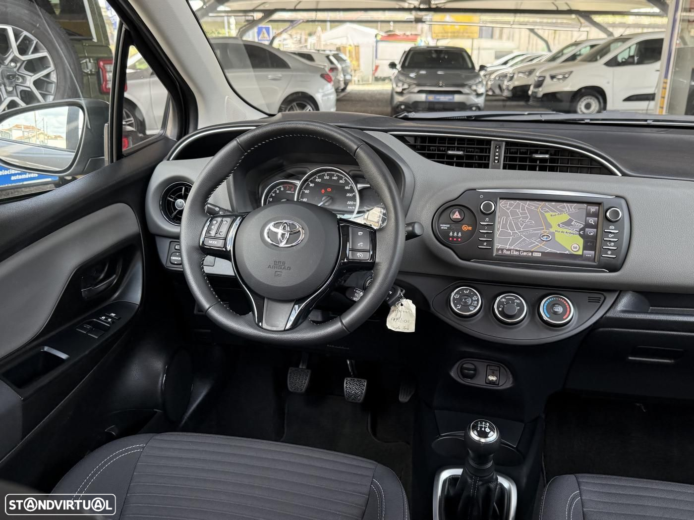 Toyota Yaris 1.0 VVT-i Comfort Plus - 31