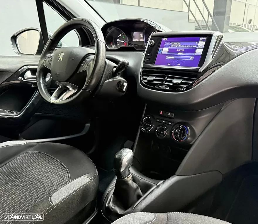 Peugeot 208 1.6 BlueHDi Style - 8