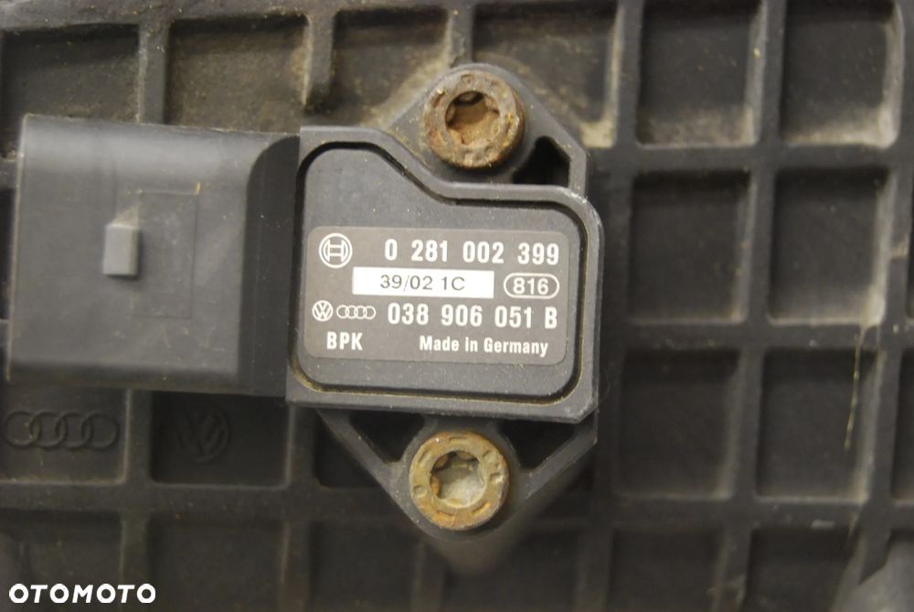 CHŁODNICA INTERCOOLER LEWY 8E0145805E AUDI A4 B6 2.5 TDI - 3