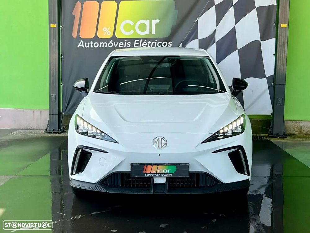 MG MG4 64 kWh Luxury - 2