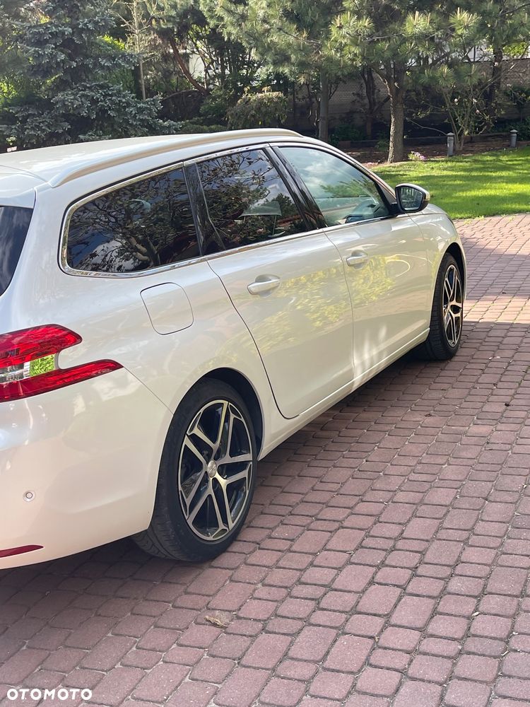 Peugeot 308 BlueHDi 120 Stop & Start Allure - 11
