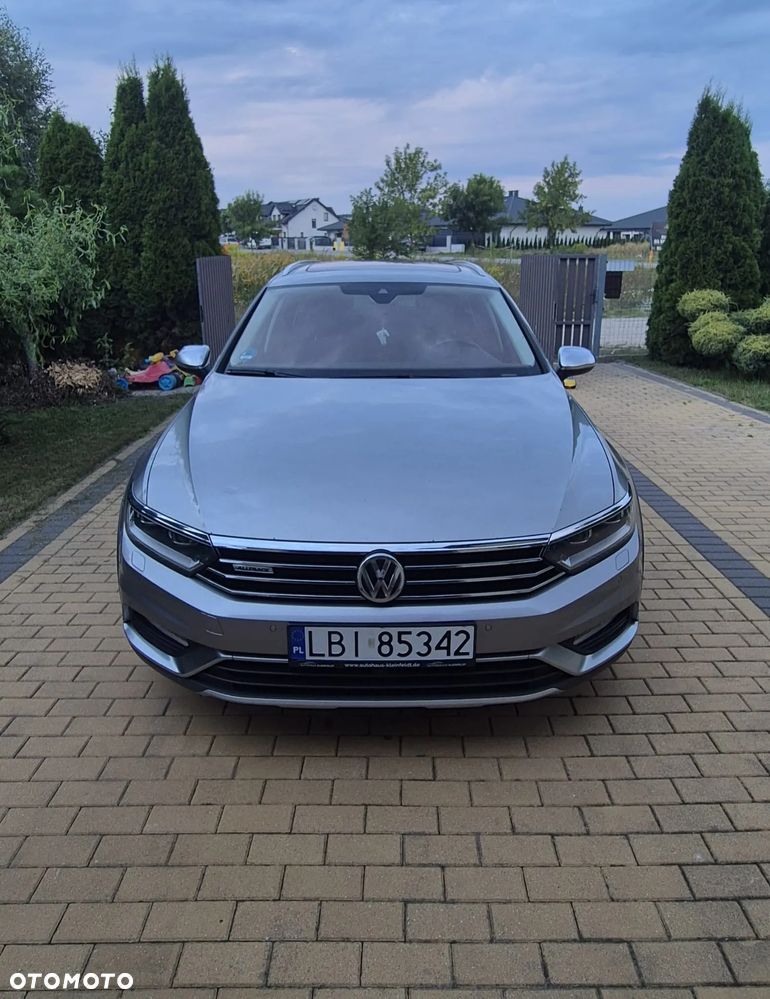 Volkswagen Passat 2.0 TDI Bi-Turbo BMT 4Mot Highline DSG - 3