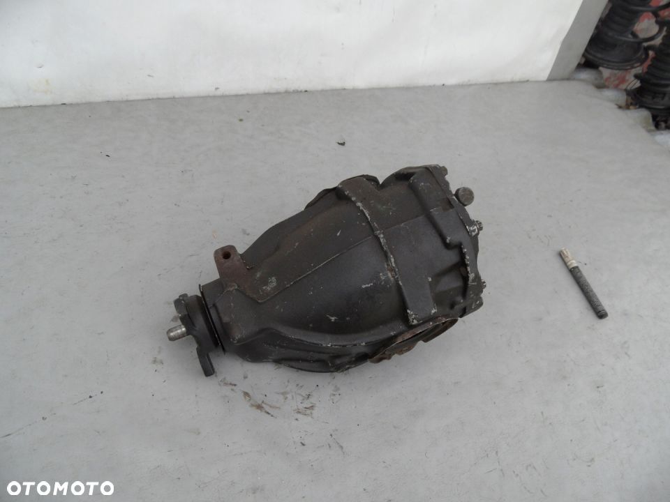 MOST TYŁ TYLNY DYFER MERCEDES C KLASA W203 2.65 - 1