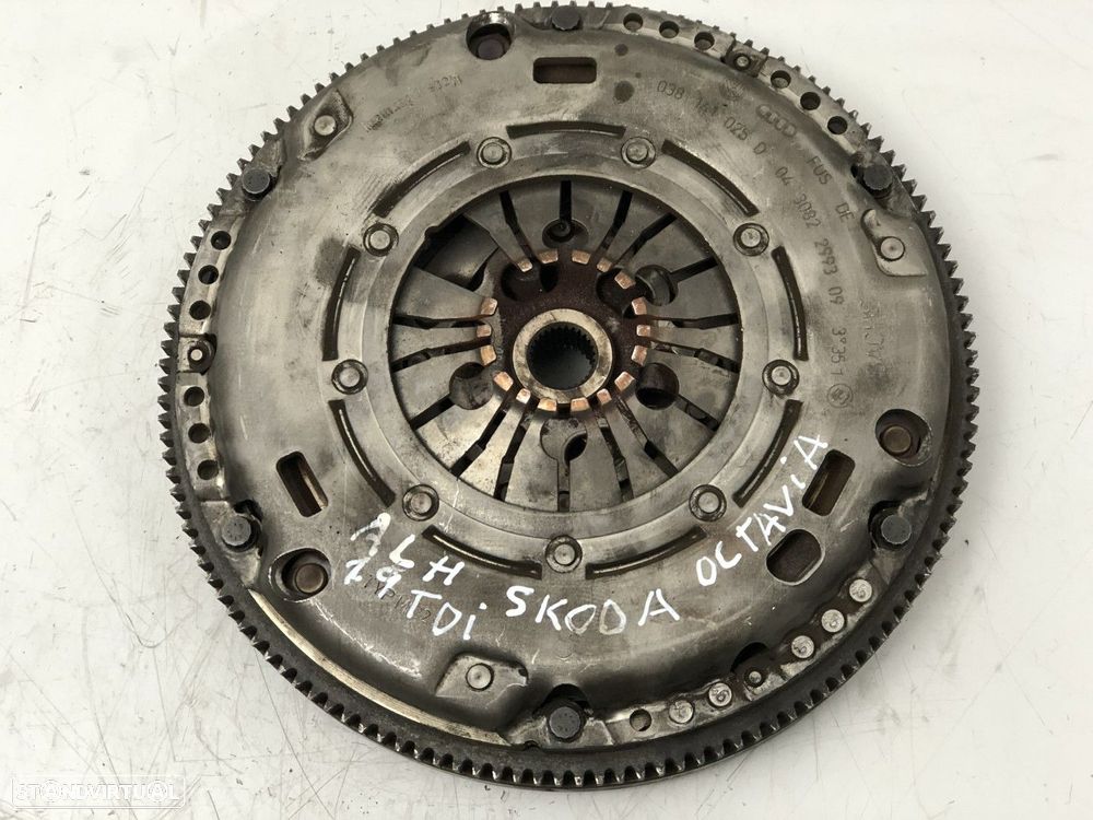 Volante Bi-massa Usado SKODA OCTAVIA I (1U2) 1.9 TDI | 09.96 - 03.10 REF. MOTOR... - 2