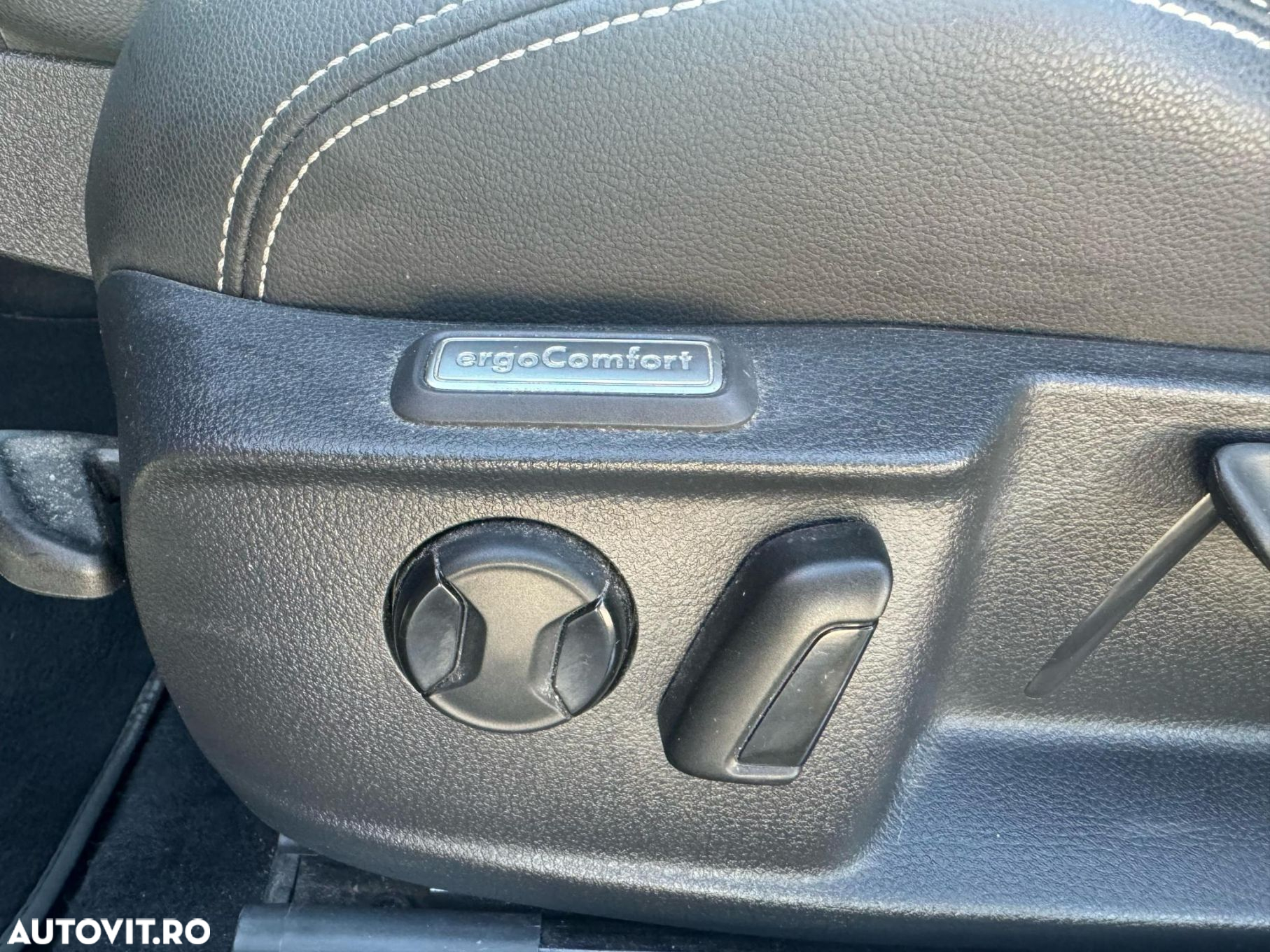 Volkswagen Passat 2.0 TDI DSG Highline - 14