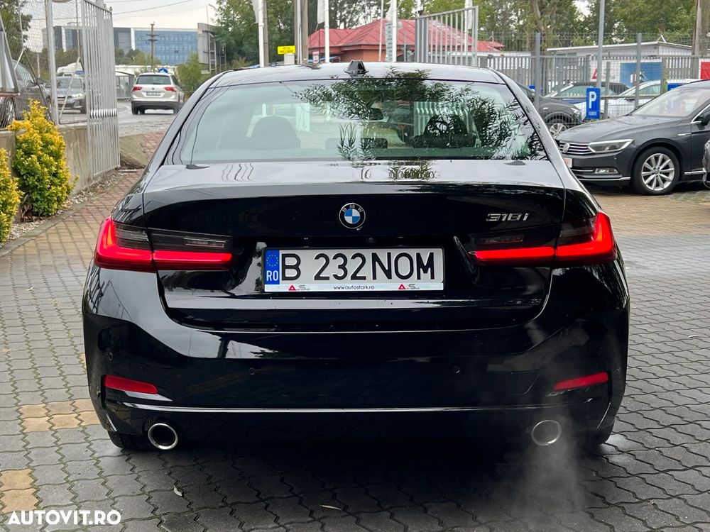 BMW Seria 3 318i AT - 13