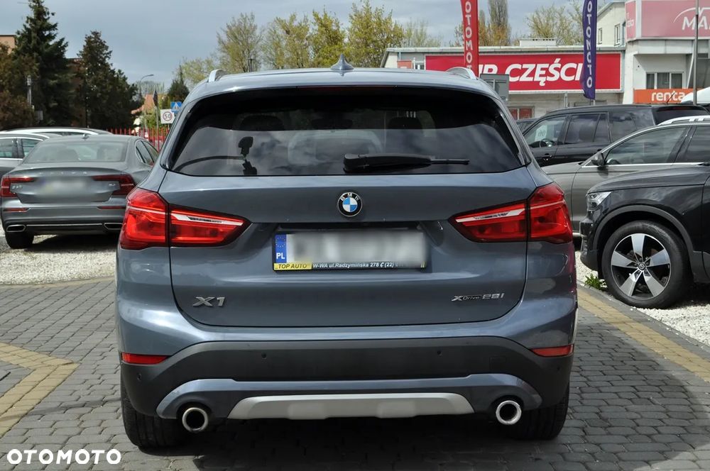 BMW X1 xDrive25i GPF Sport Line sport - 11